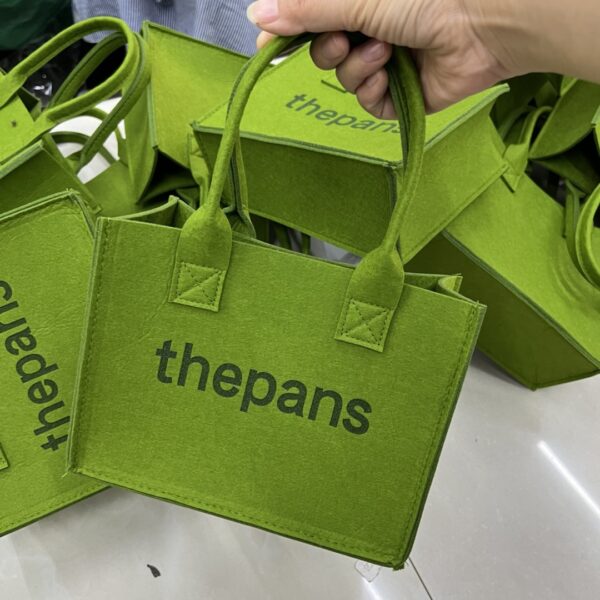 Eco Friendly Felt Tote Bag with Customized Logo Felt Shopping Bag - Image 6