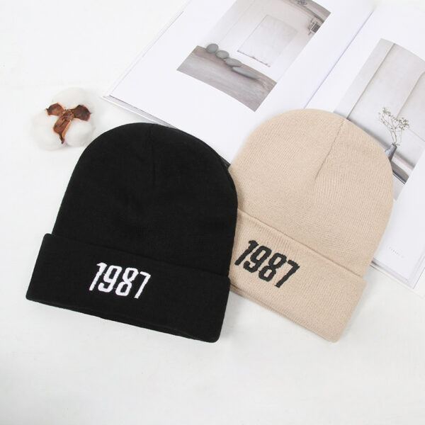 Knitted Beanie Hat Unisex Versatile Warm Hat Acrylic Knitting Hat - Image 3
