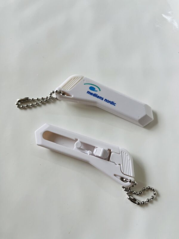 Wholesale Plastic Box Cutter Safety Utility Knife - Image 8