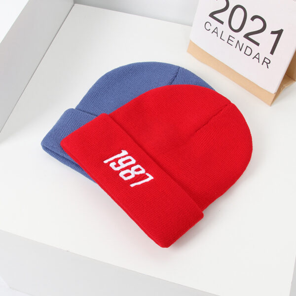 Knitted Beanie Hat Unisex Versatile Warm Hat Acrylic Knitting Hat - Image 2