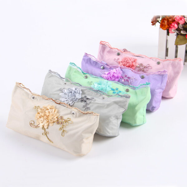Lace Flower UV Resistant Wedding Umbrella - Image 6