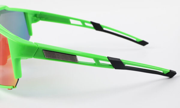 Stylish Sports Sunglasses for Cycling - Unisex - Image 4