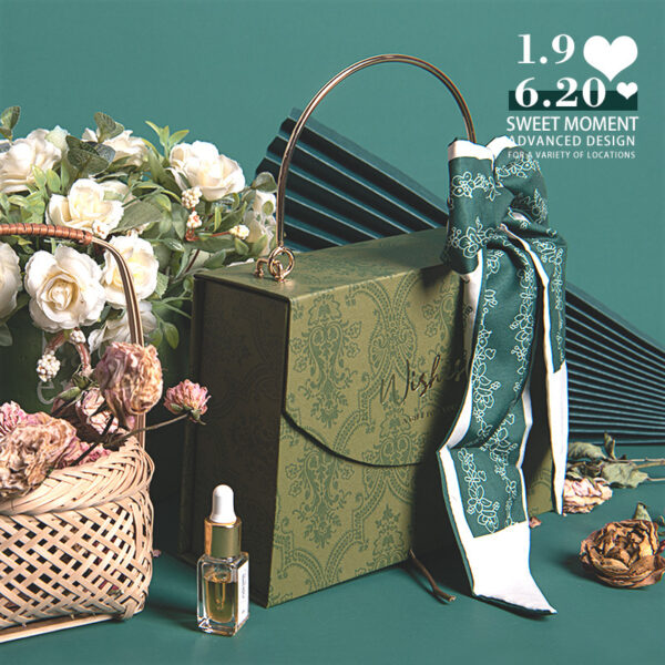 Creative Empty Gift Box for Bridesmaids & Birthdays - Image 4