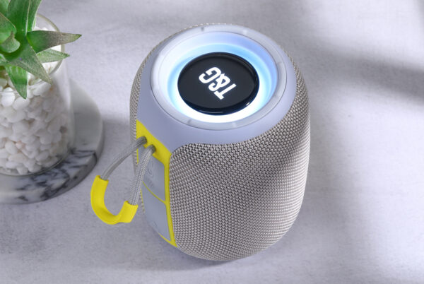 TG655 Wireless Bluetooth Speaker with Bass & Fabric - Image 4
