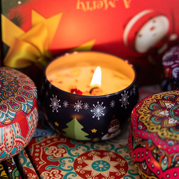 Soy Wax Scented Candle Gift Set | 4-Pack for Christmas - Image 4