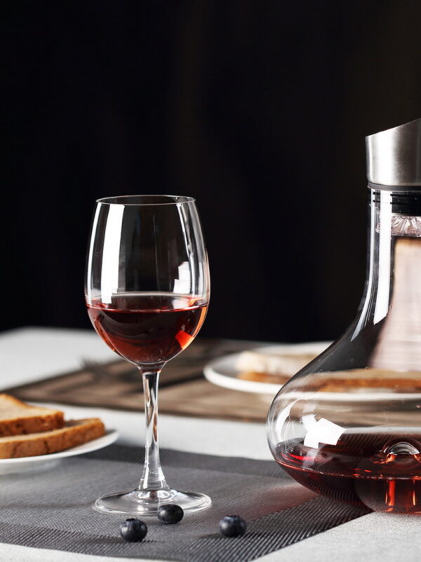 Wholesale Vintage Embossed Glassware for Events - Image 4