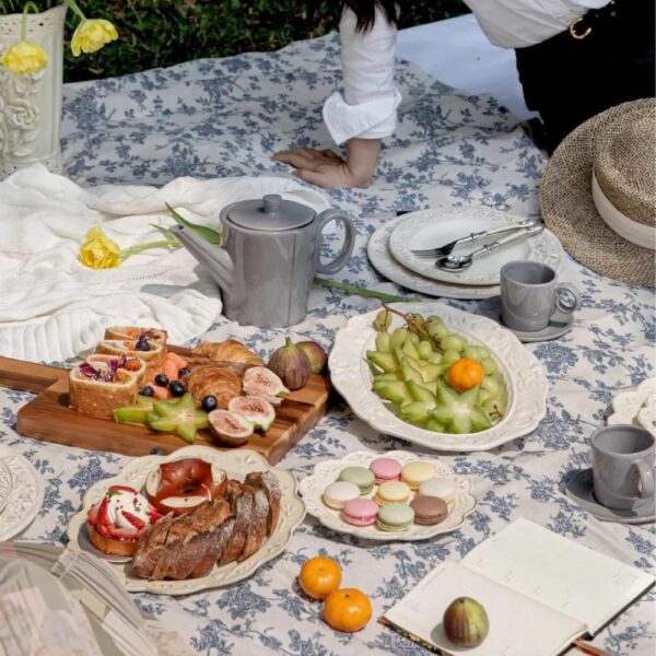 Blue Rose Photography Backdrops, Tablecloths & Picnic Mats - Image 2