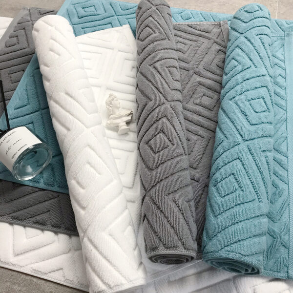 Cotton Absorbent Shower Towel Mats for Bathroom & Hotels - Image 4