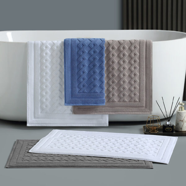 Cotton Absorbent Shower Towel Mats for Bathroom & Hotels - Image 3
