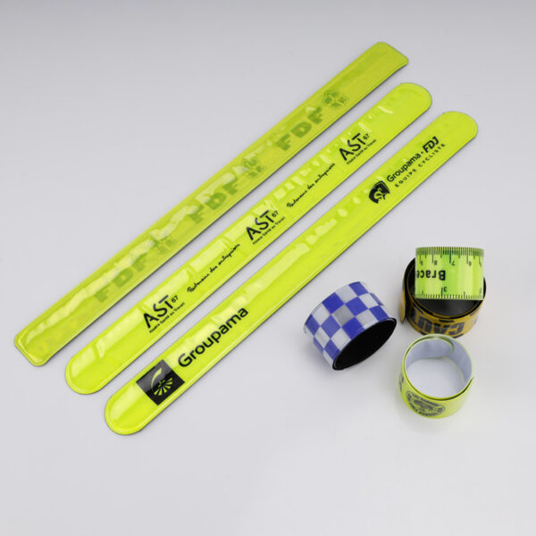 Reflective Night Running Armband & Wristband - Image 2