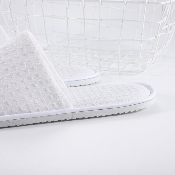Custom Logo Disposable Salon Slippers - Hotel & Travel Amenity - Image 4