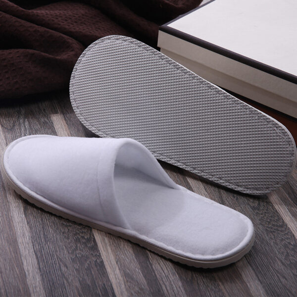 hotel linen amenities disposable white color custom logo 5 stars hotel slipper - Image 3