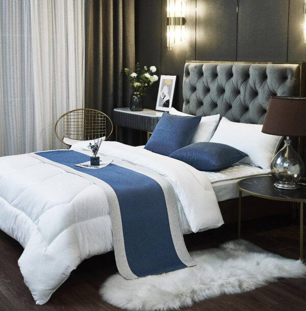 custom logo 100% cotton white bed linen 3cm striped hotel bedding set - Image 6