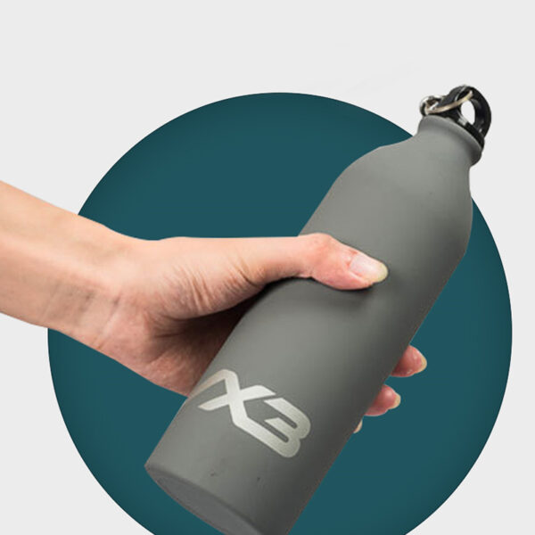 Custom Black Aluminum Bottle: Matt Finish, Silk Screen Print, Screw Cap - Image 3